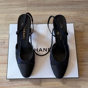 Chanel Women's Black and Navy Lace Slingback Heels